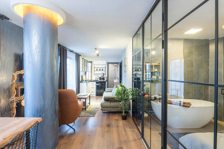 Perfect 4 Large Group with 4BR in Taksim gallery image 3