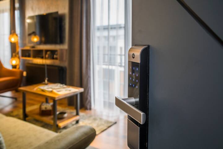 Perfect 4 Large Group with 4BR in Taksim gallery image 2