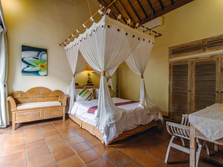 Villa Orchidea | 2 bedroom Private villa rental in the Heart of Seminyak, Bali