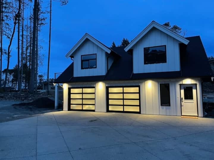 Lantzville Vacation Rentals & Homes British Columbia, Canada Airbnb