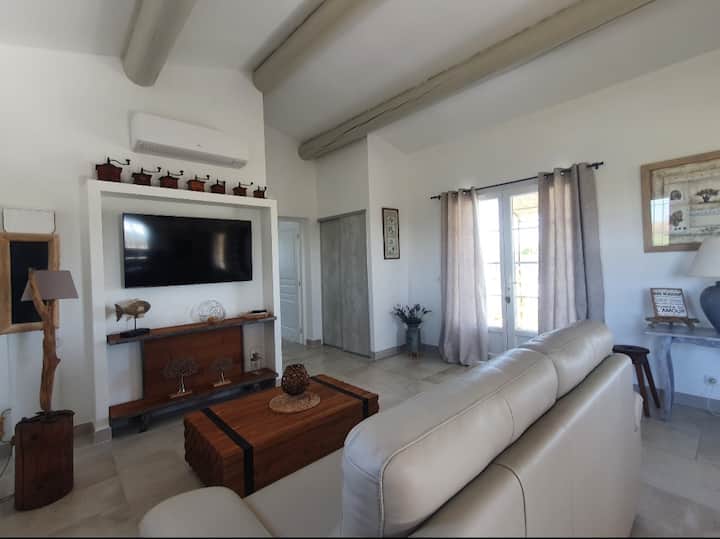Mazet En Pierre Avec Piscine Privative En Camargue - Saintes-Maries-de-la-Mer