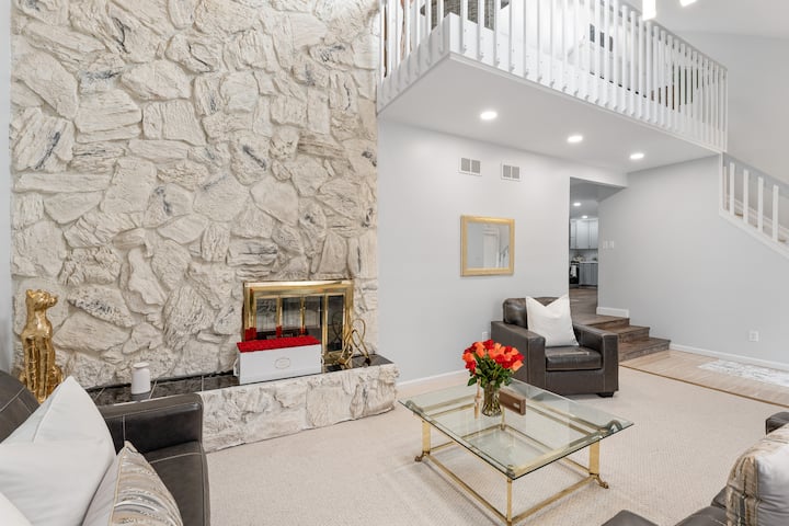 Modern & Spacious Retreat W/free Parking At Shore! - Allaire State Park, Wall Township