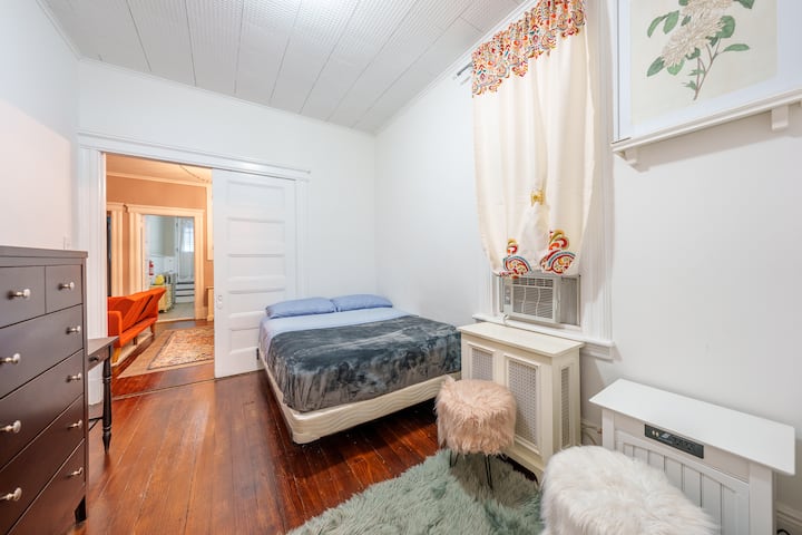 غرفة النوم 1