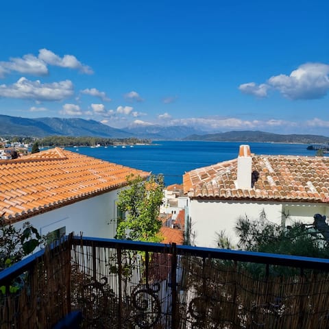 Top Airbnb: MARINA'S HOUSE "SERENITY" in Δήμος Πόρου