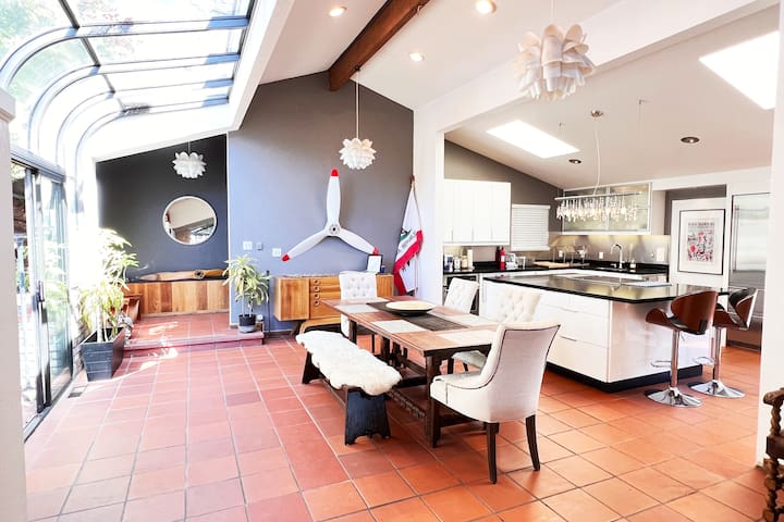 Panoramic Bay Views Sanctuary gallery image 5