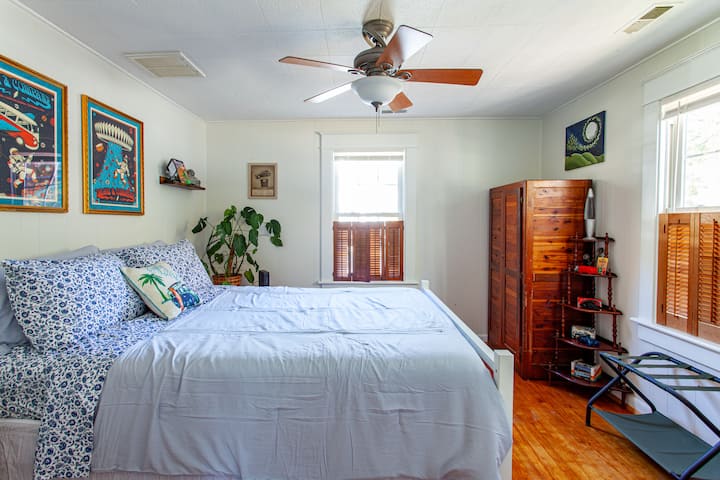 منظر من المدخل إلى غرفة النوم 1. 