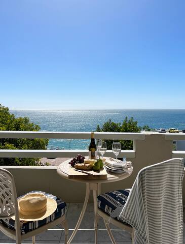 Comfortable 3 Bedroom Apartment – Number 5103 gallery image 5