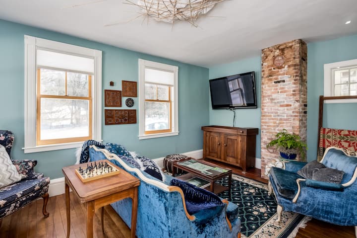 Newly Restored 1850’s Farm House 
3 Bedroom 2 Bath - Portsmouth, NH