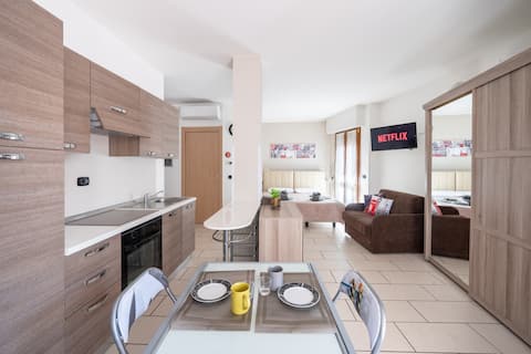 [Two Steps From Lake] * * * * Lake Maggiore Relax