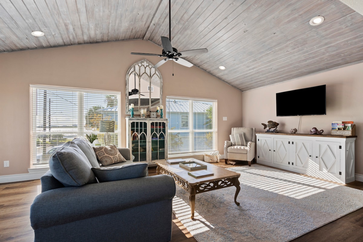 Просто се отпуснете.  Гледайте телевизия, четете или играйте игра.