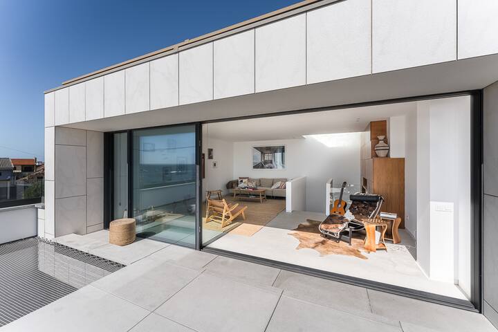 Seaside Garden House gallery image 2