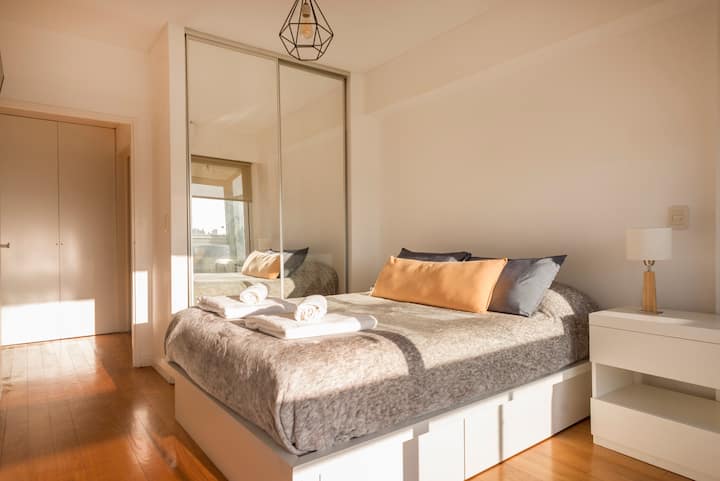 เตียงคู่ (ม่านไฟฟ้าซัมซุงสมาร์ททีวีเครื่องปรับอากาศตู้กระจก)