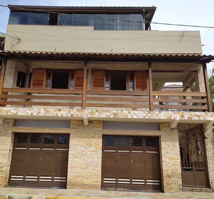 House available in the Center of São Thomé das Letras.