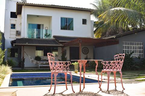 Cheerful house with pool  Governador Valadares