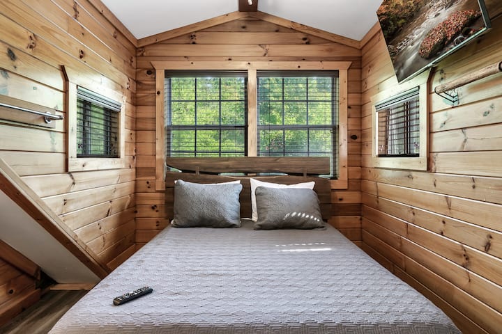 krevat dopio "queen" në nivelin 