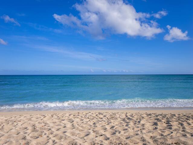 Amazing beachfront home! (All inquiries welcome) gallery image 2