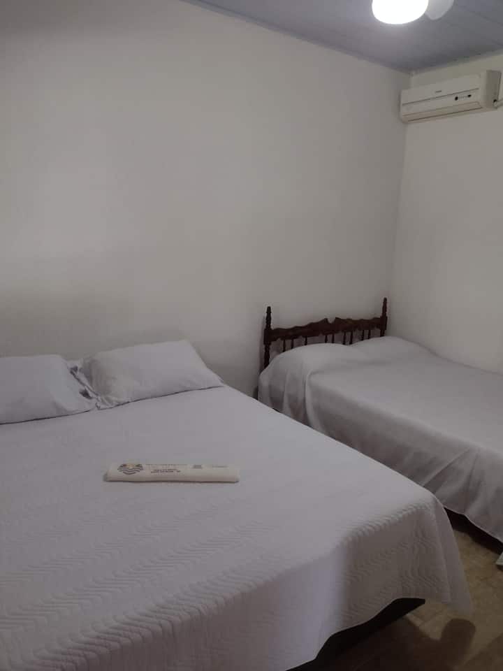 Chumba cha watu wawili 01 - Vitanda viwili