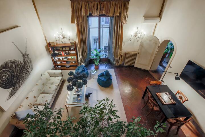 The Slowcoach – Comfort in the Heart of Florence gallery image 3