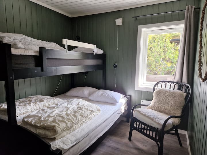 חדר שינה גדול, מקום להביא מיטה מתקפלת ניידת