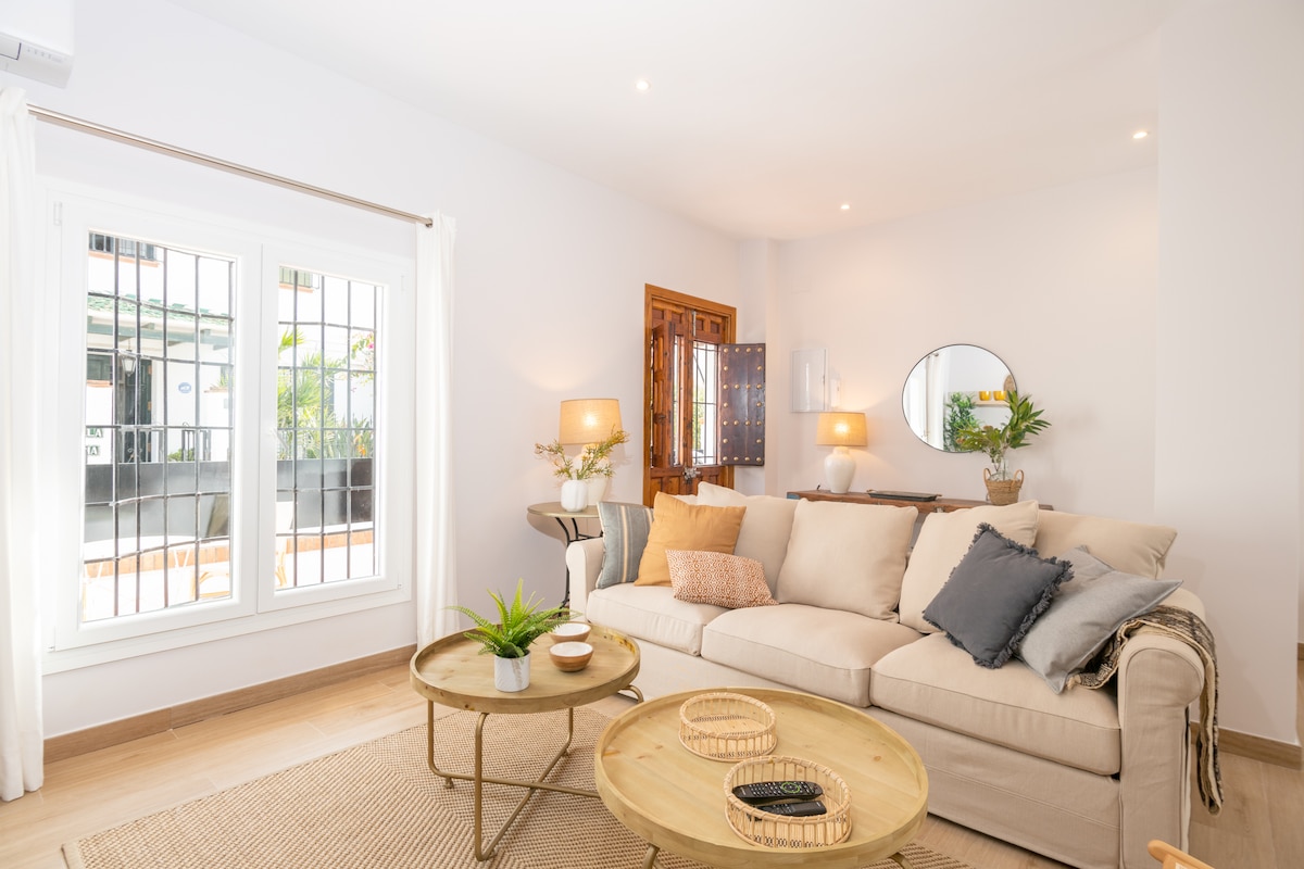 Top Airbnb: NEW Charming Rustic House PEDREGALEJO BEACH in Pedregalejo