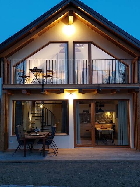 Bee & Foirst Countryside Vacation Rental