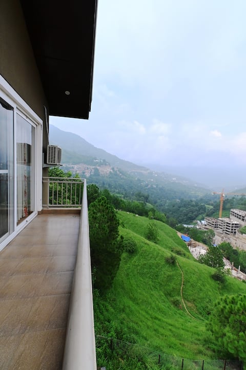 The Luxury Stays By Glambirds 2bhk Home Stay