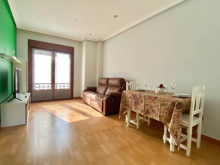 Downtown Apartment. 2 minute walk from Cathedral Apartments for Rent