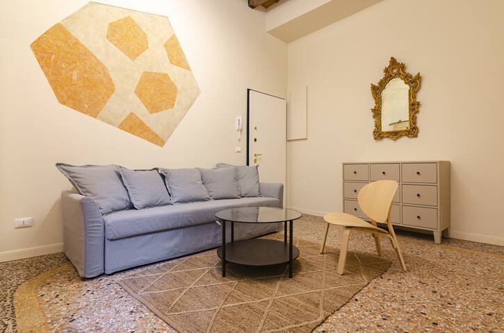 Azeglio Luxury Home: Spaziosa ed Elegante gallery image 4