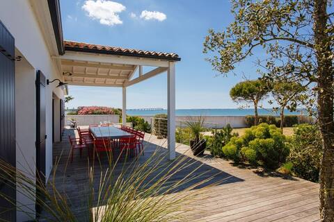 180° Sea View Villa – La Rochelle & Île de Ré