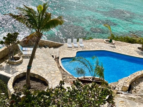 Oceanfront with Pool & 5 bedrooms with ocean views
