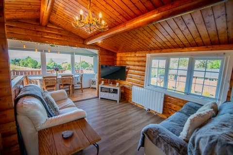 Snowdonia Escapes:Scenic Log Cabin#Views
+ Wi-Fi