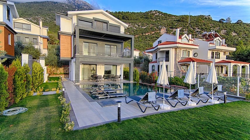 GB Holiday Villas managed Airbnb listing 2