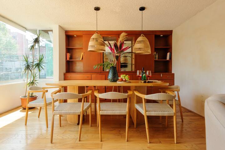 Classy Stay with Private Patio, Near the Parks gallery image 5