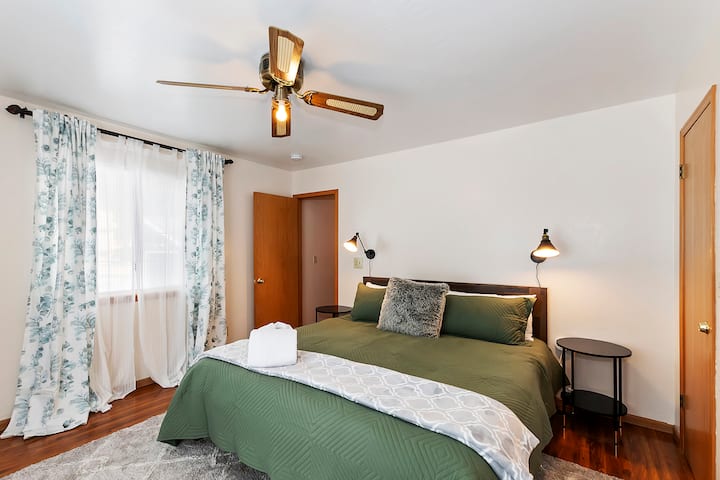 Kitanda kikubwa aina ya King