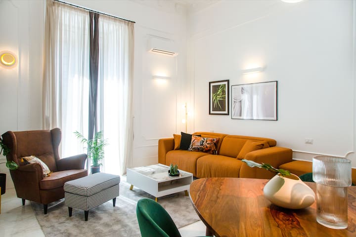 The Marble House Naples – Luxury Apartment