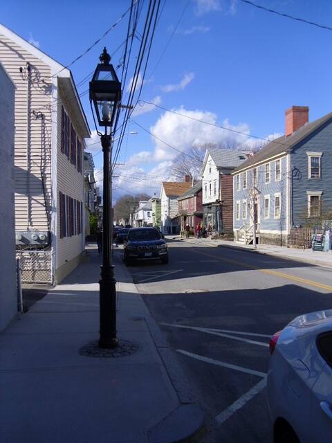 O.D.H. Lovely 2BR Apartment in Warren RI