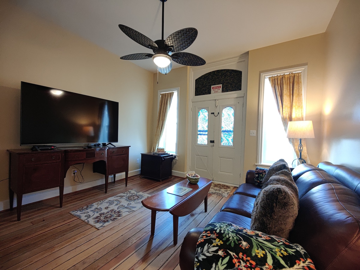 Sitting area with large screen tv