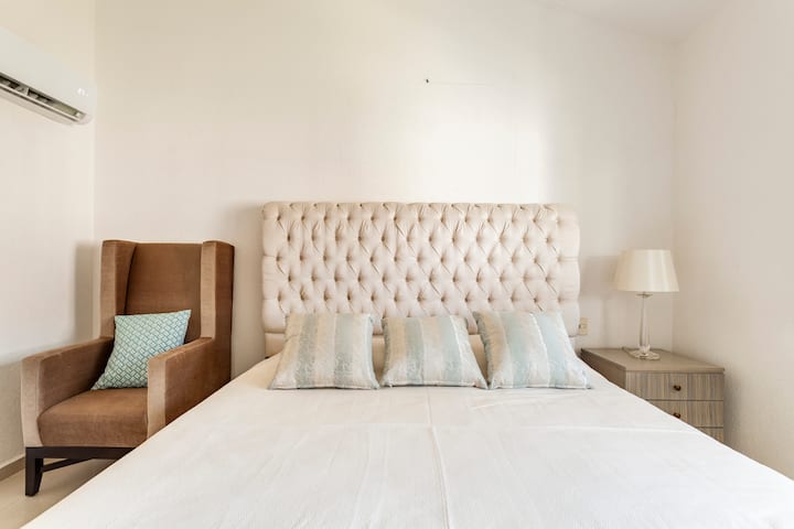 غرفة النوم 1