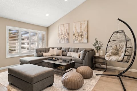 Successful Airbnb property: Beautiful Comfy Home near DTLA & OC in Monterey Park