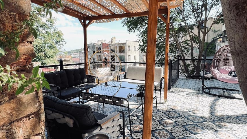 Duplex Flat 8ppl Prv. 2BA Terrace & Garden-Galata