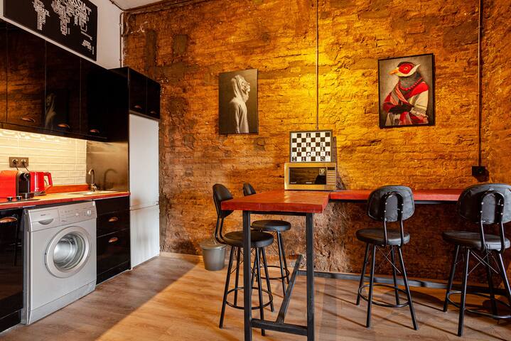 Duplex Flat 8ppl Prv. 2BA Terrace & Garden-Galata gallery image 4