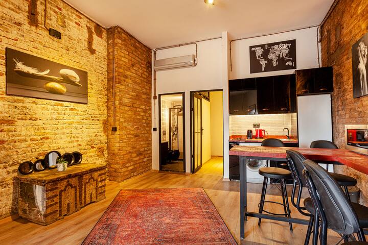 Duplex Flat 8ppl Prv. 2BA Terrace & Garden-Galata gallery image 3