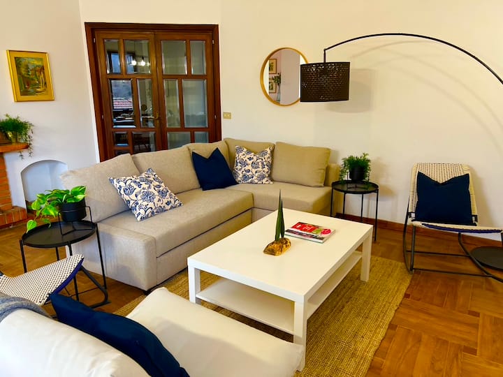 მისაღები ოთახი