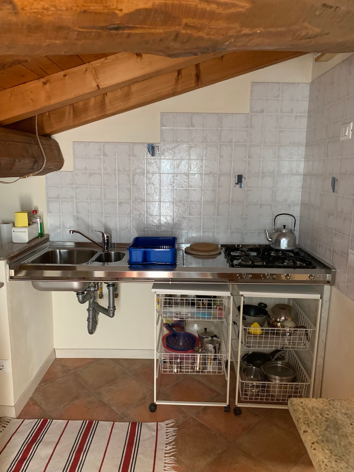 Top performing Airbnb: Cervano: loft on the Garda hills with terrace in Toscolano Maderno