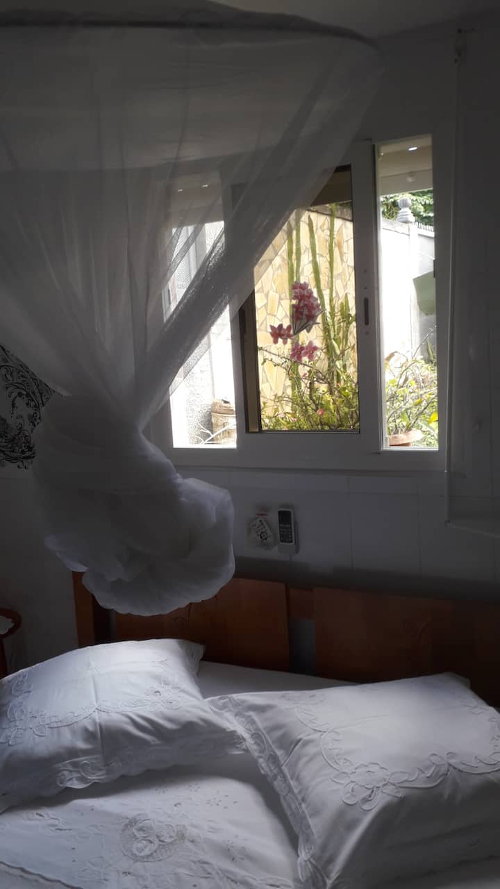 ห้องของคาลีนพร้อมวิวกลางแจ้ง