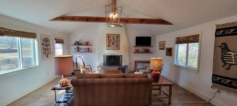 Luxury Home Near Marfa and McDonald Observatory
