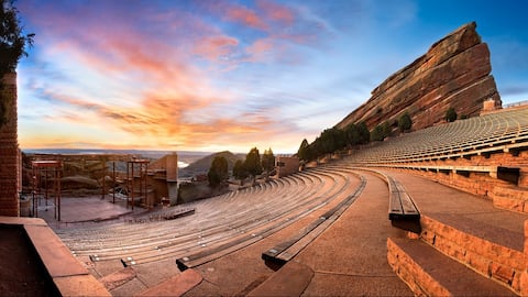 25 mins to Denver *Hot Tub*Red Rocks*Pet friendly