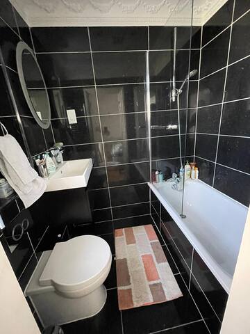 Premium two bedroom flat in Bayswater gallery image 5