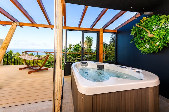 DHM "BWA KANNEL" Between sea and jacuzzi, happiness