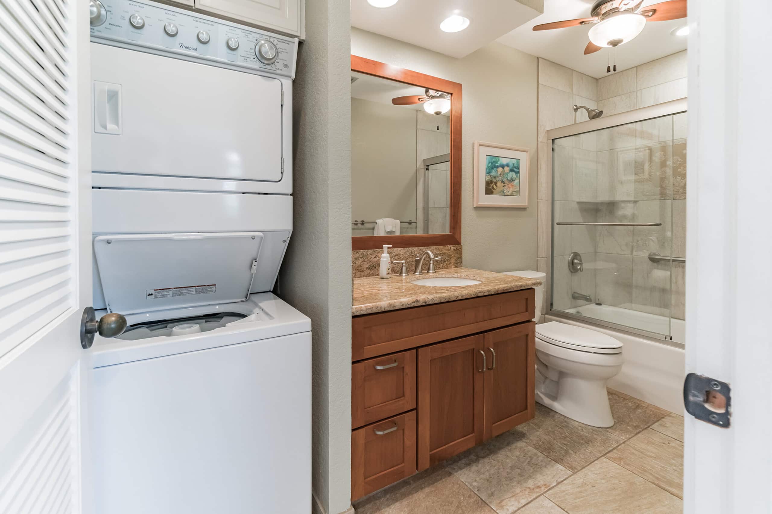 Condo in Kailua-Kona · ★4.71 · 2 bedrooms · 2 beds · 2.5 baths - Image 27